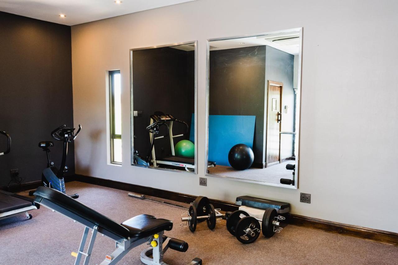 בלומפונטייין Tredenham Boutique Hotel מראה חיצוני תמונה Gym mirrors